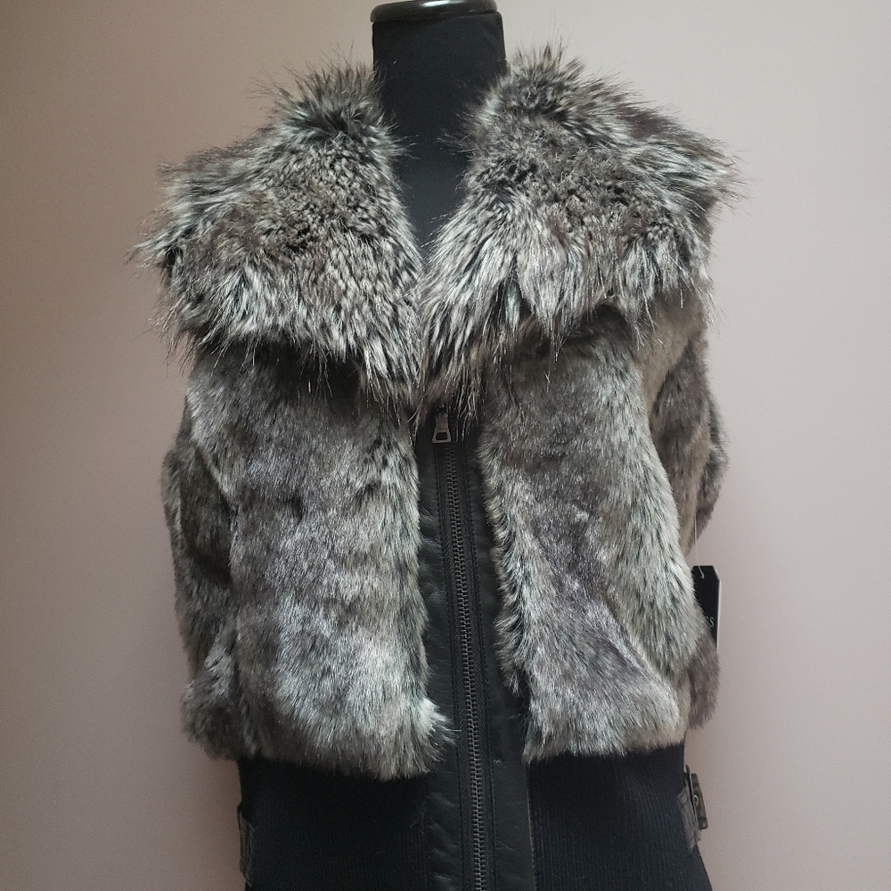 NWT GUESS FAUX FUR SIZE L VEST